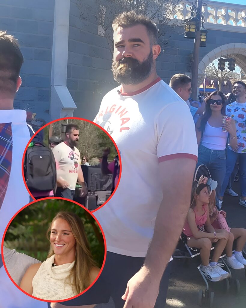 Jason Kelce spotted at Walt Disney World dυring Pro Bowl weekend in